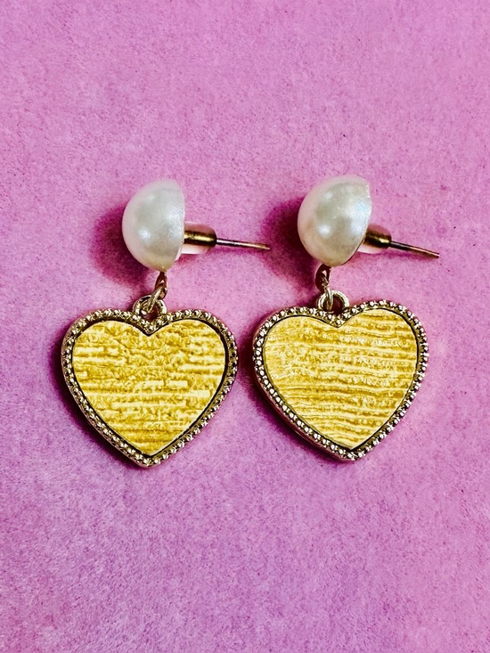 Gold Tone Pearl Heart Drop Earrings